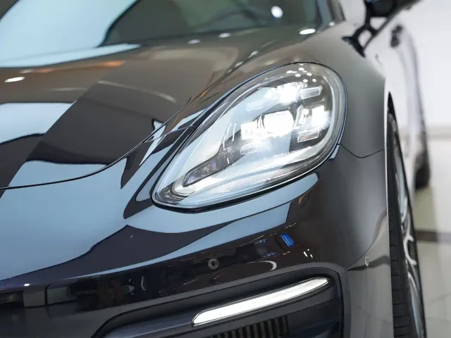 Porsche Panamera — Фото автомобиля 8
