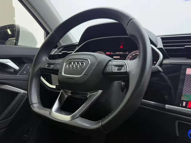 Audi Q3 — Фото автомобиля 14