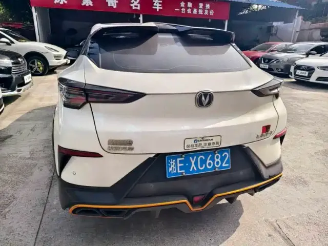 Changan UNI-T — Фото автомобиля 9