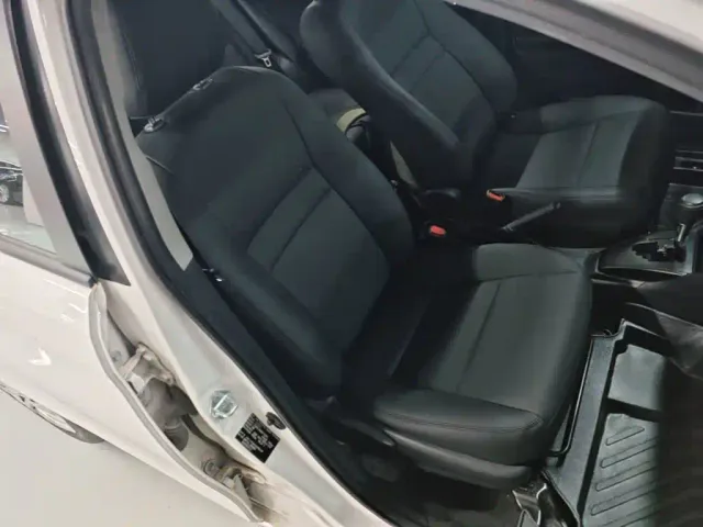 Toyota Vios — Фото автомобиля 24
