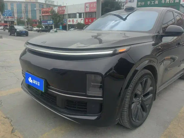 Фотография автомобиля — Li Auto L8