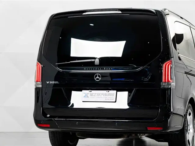Mercedes-Benz V-Class — Фото автомобиля 7
