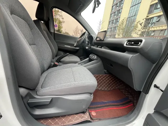 Wuling Hongguang — Фото автомобиля 14