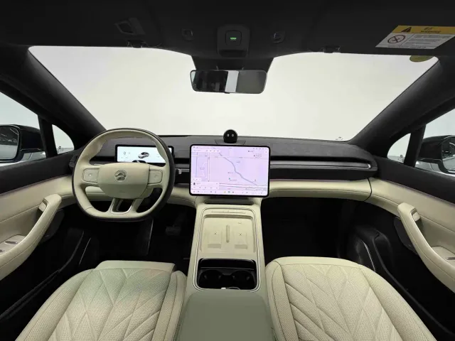 Nio EC6 — Фото автомобиля 20