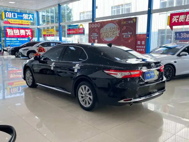 Toyota Camry — Фото автомобиля 14