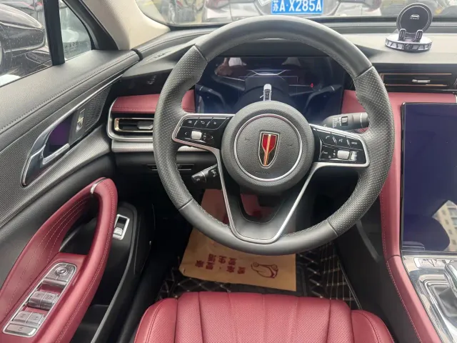 Hongqi H5 — Фото автомобиля 7