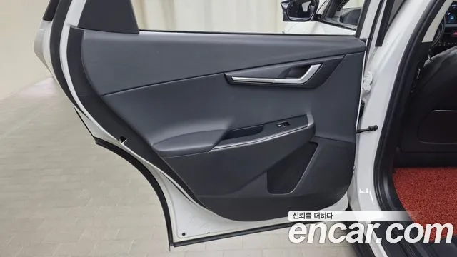 Kia EV6 — Фото автомобиля 14