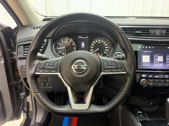Nissan X-Trail — Фото автомобиля 15