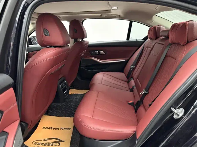 BMW 3 Series — Фото автомобиля 9