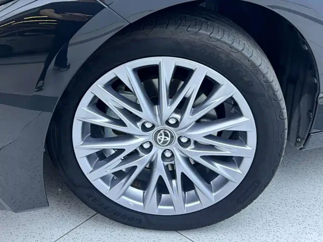 Toyota Avalon — Фото автомобиля 5