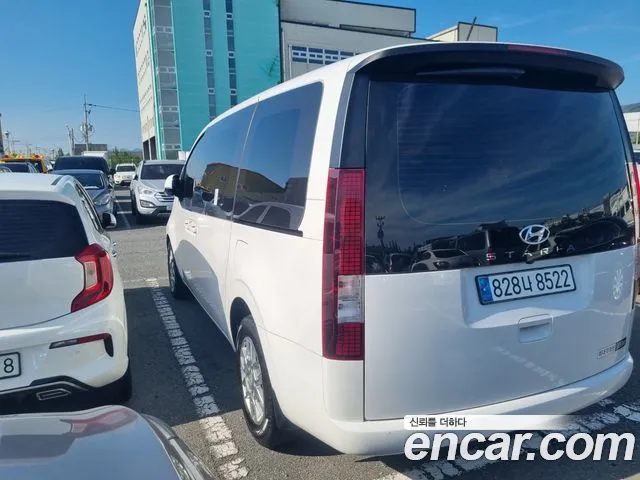 Hyundai Staria — Фото автомобиля 3