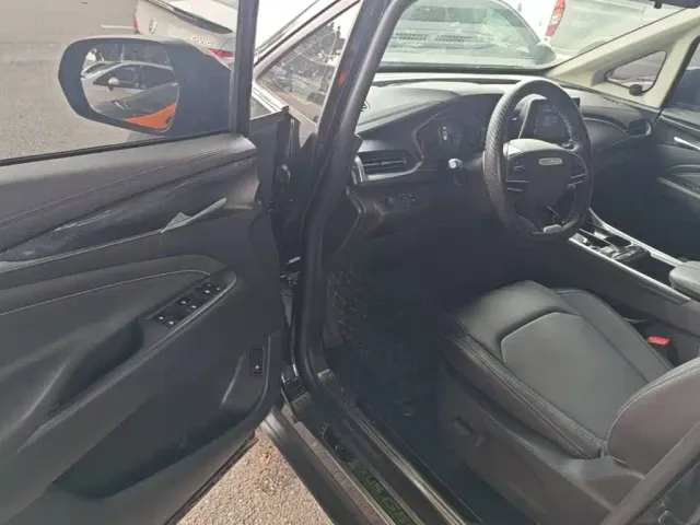 Maxus G50 — Фото автомобиля 15