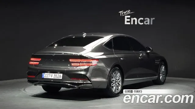 Genesis G80 Бензин 2.5 турбо 2WD — Фото автомобиля 2