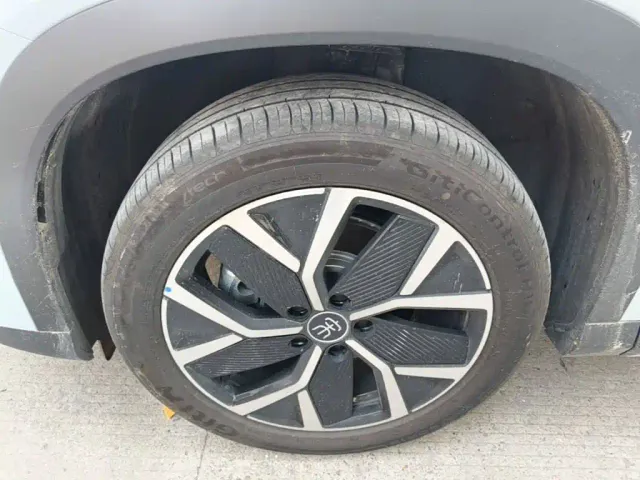 BYD Song L DM-i — Фото автомобиля 22