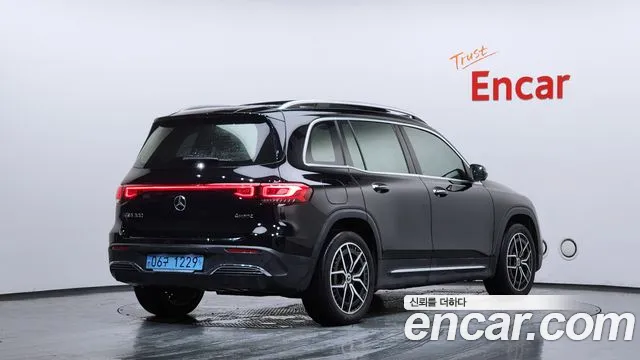 Mercedes-Benz EQB — Фото автомобиля 2