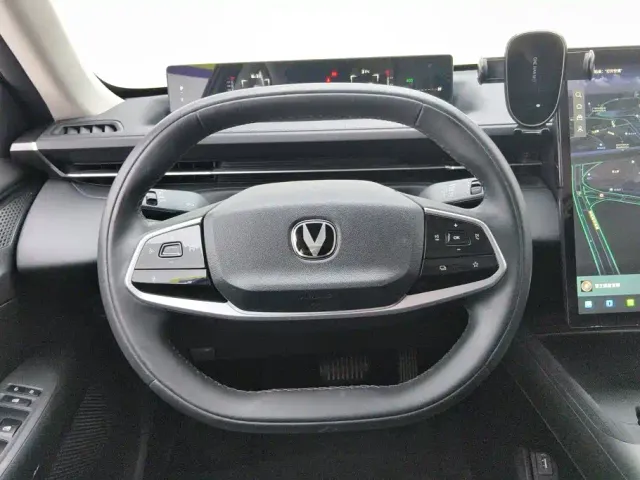 Changan Lamore — Фото автомобиля 15