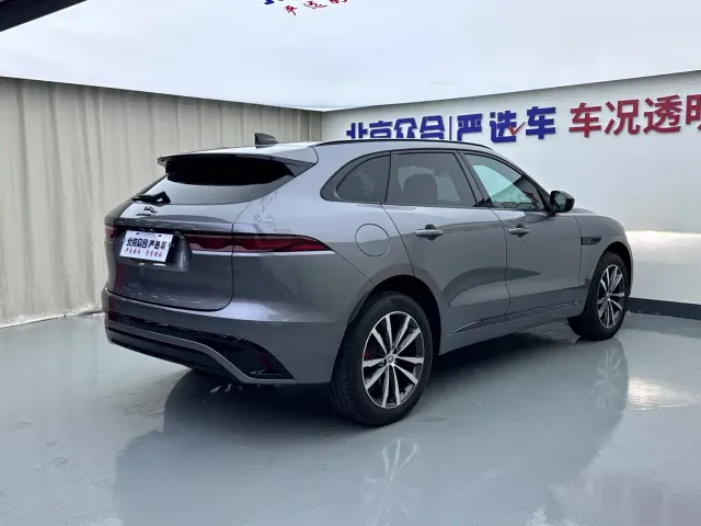 Jaguar F-Pace — Фото автомобиля 24