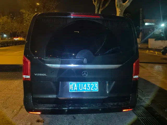 Mercedes-Benz V-Class — Фото автомобиля 13