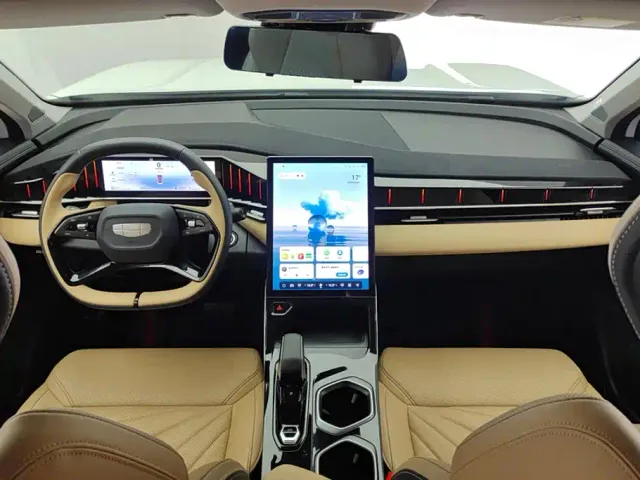 Geely Boyue L — Фото автомобиля 12
