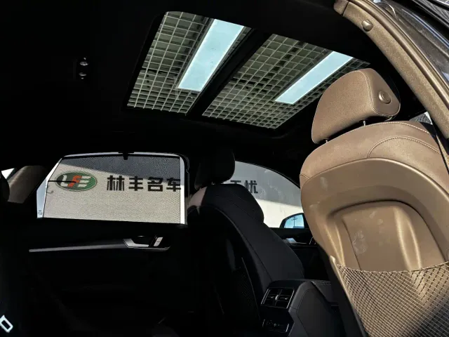Audi Q5L Sportback — Фото автомобиля 30
