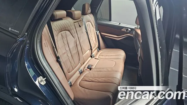 BMW X5 xDrive 40i M Sport — Фото автомобиля 9