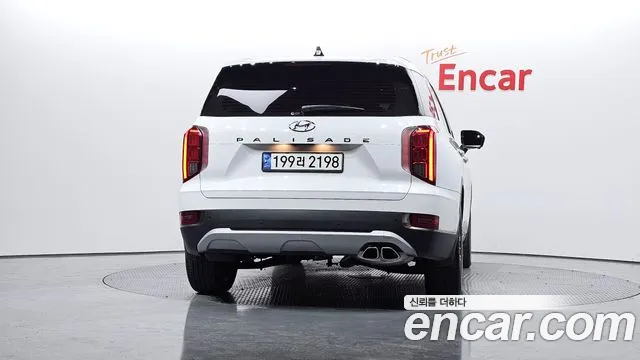 Hyundai Palisade Palisade Дизель 2.2 2WD — Фото автомобиля 4