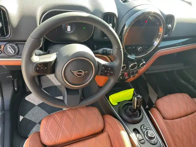 MINI Countryman — Фото автомобиля 8