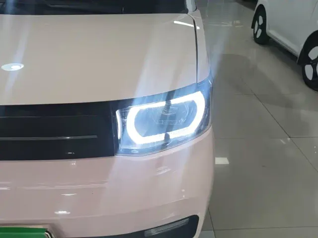 Wuling Hongguang Mini EV — Фото автомобиля 23