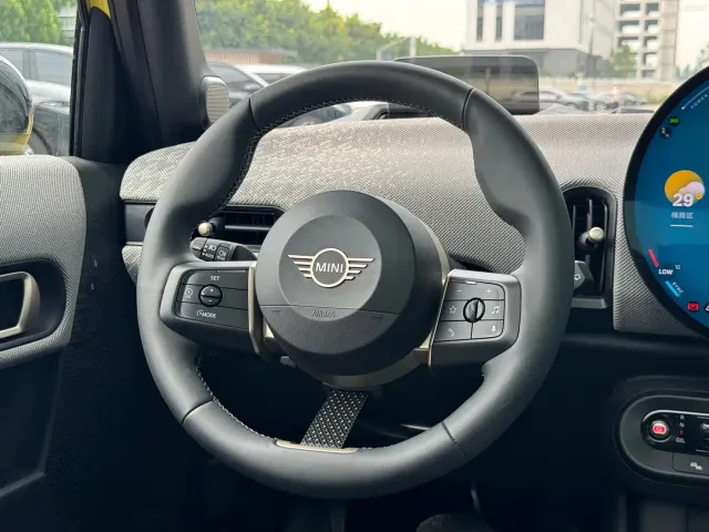 MINI Hatch — Фото автомобиля 16