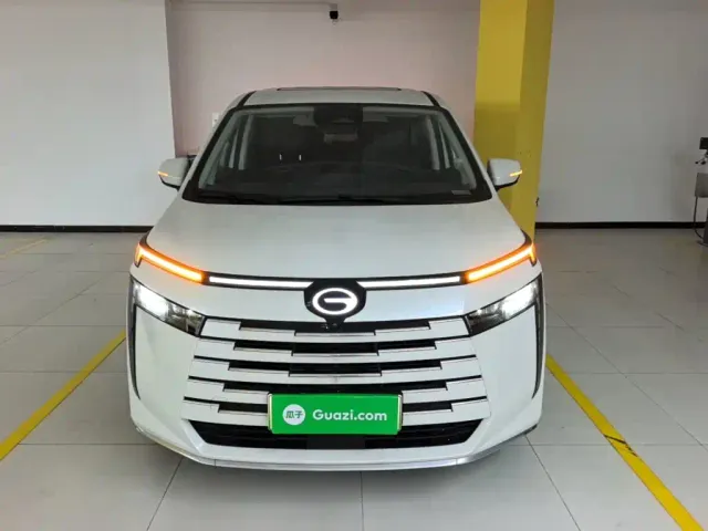 GAC Trumpchi E8 — Фото автомобиля 2