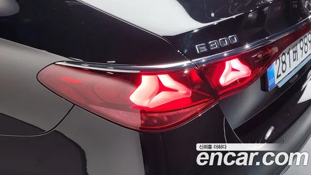 Mercedes-Benz E-Class E-класс W214 — Фото автомобиля 18