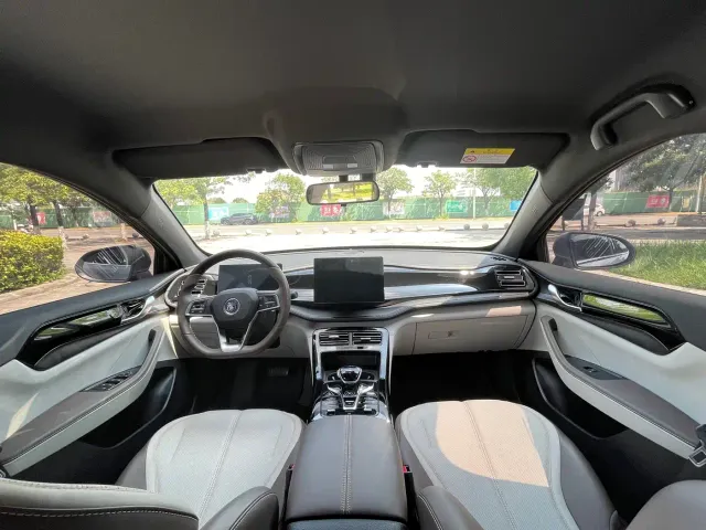 BYD Qin PLUS — Фото автомобиля 17