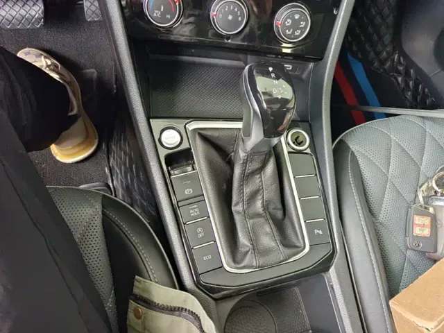 Volkswagen Sagitar — Фото автомобиля 13