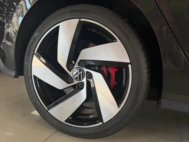 Volkswagen Golf GTI — Фото автомобиля 4