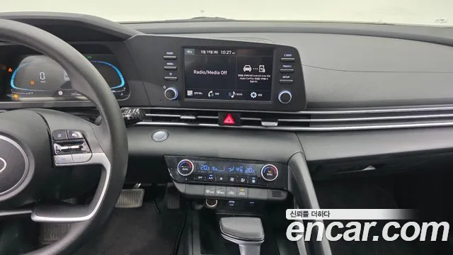 Hyundai AVANTE Новый Avante (CN7) — Фото автомобиля 14