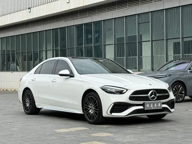 Mercedes-Benz C-Class — Фото автомобиля 3