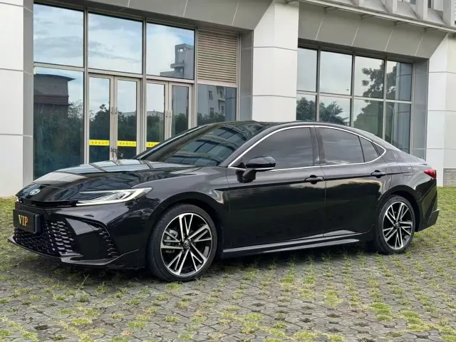 Фотография автомобиля — Toyota Camry