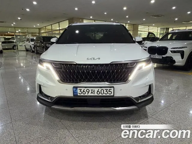 Kia Canival — Фото автомобиля 2