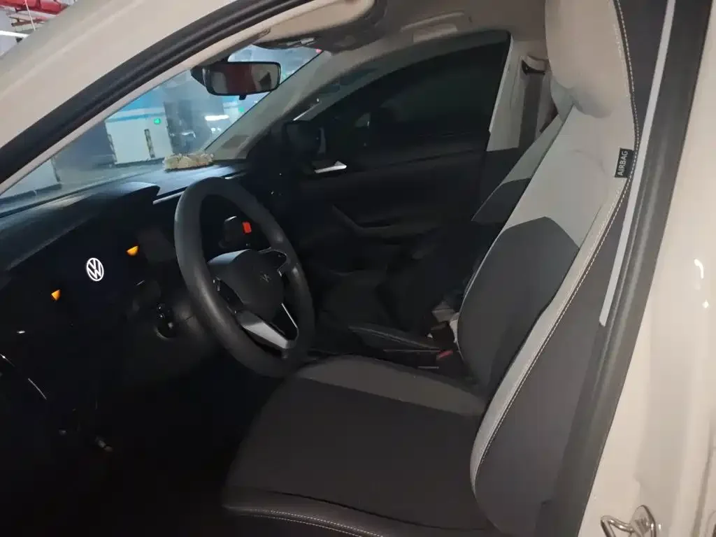 Volkswagen Lavida 2025 New Edge 1.5L Outstanding New Ease — Фото автомобиля 7
