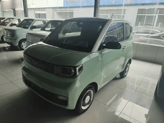 Фотография автомобиля — Wuling Hongguang Mini EV