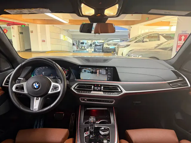 BMW X7 — Фото автомобиля 7