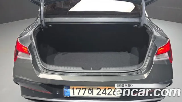 Hyundai Avante CN7 — Фото автомобиля 20