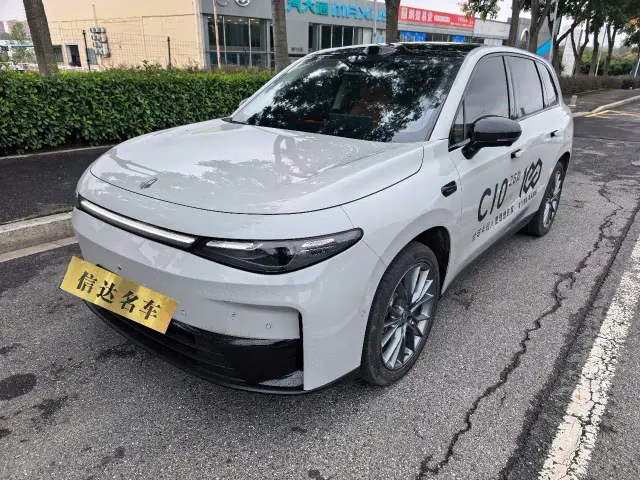 Фотография автомобиля — Leapmotor C10