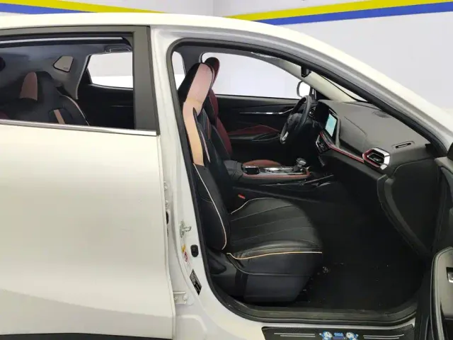 Changan Oushang X5 — Фото автомобиля 8