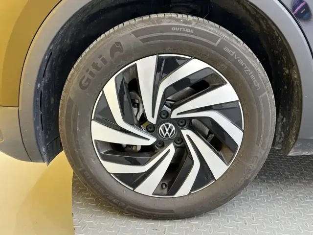 Volkswagen Tiguan L — Фото автомобиля 10