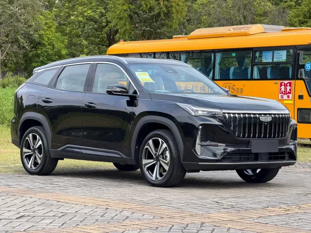 Geely Boyue L — Фото автомобиля 3