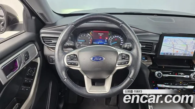 Ford Explorer Explorer 6 поколение — Фото автомобиля 13