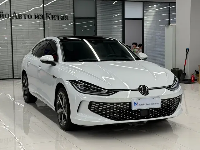 Volkswagen Lamando — Фото автомобиля 3