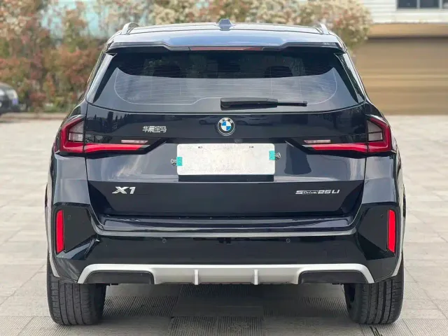 BMW X1 — Фото автомобиля 9