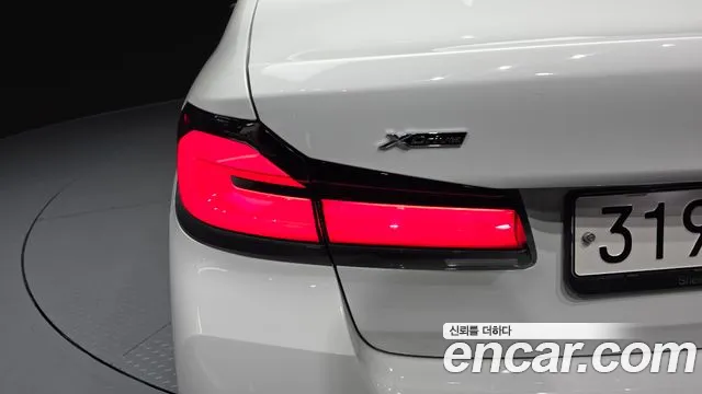 BMW 5-Series 5 серия (G30) 523d xDrive M Sport — Фото автомобиля 22